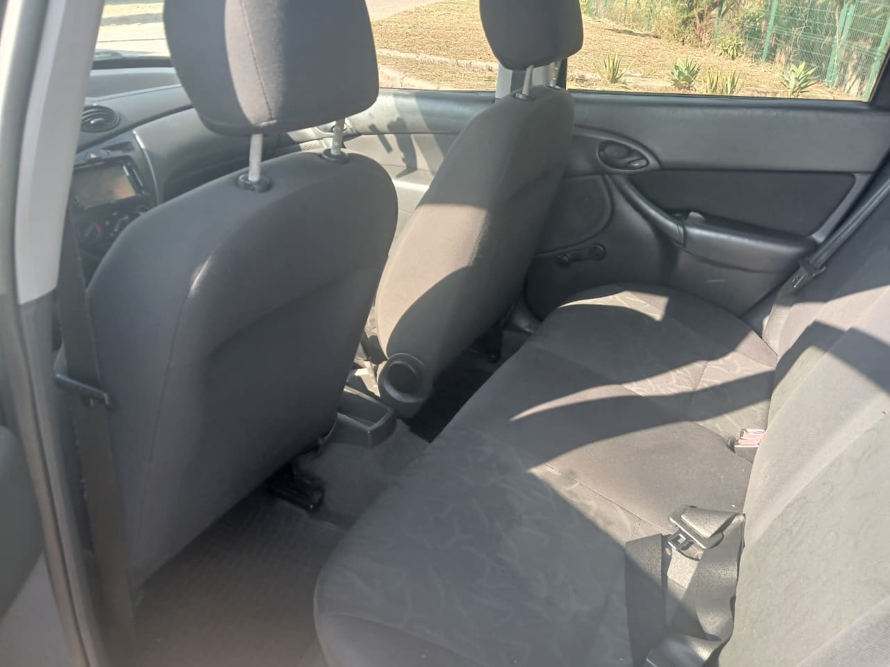 Ford Focus 1.6 - foto 12